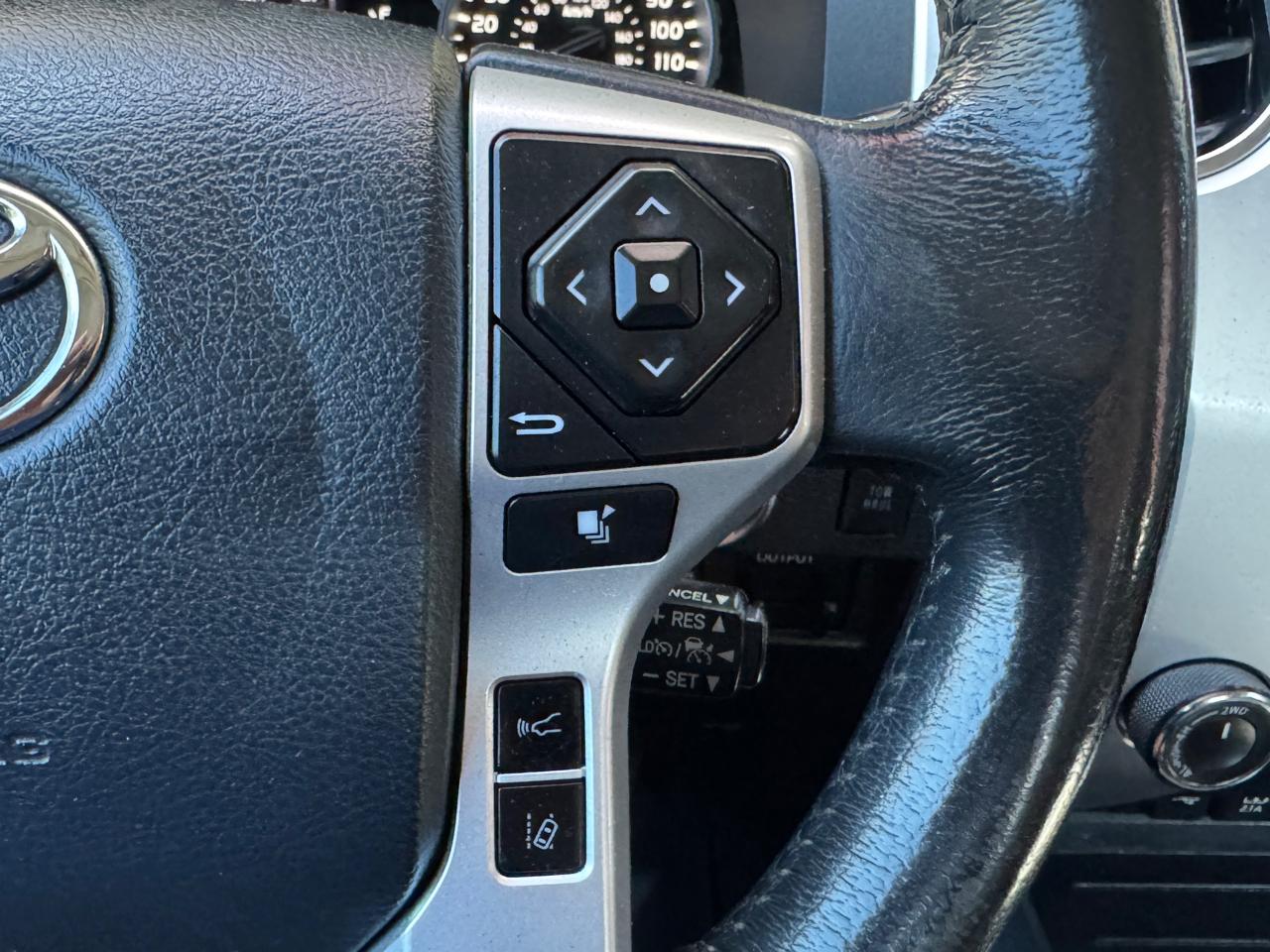 Toyota Tundra Limited CrewMax 5.7L 4WD 2020