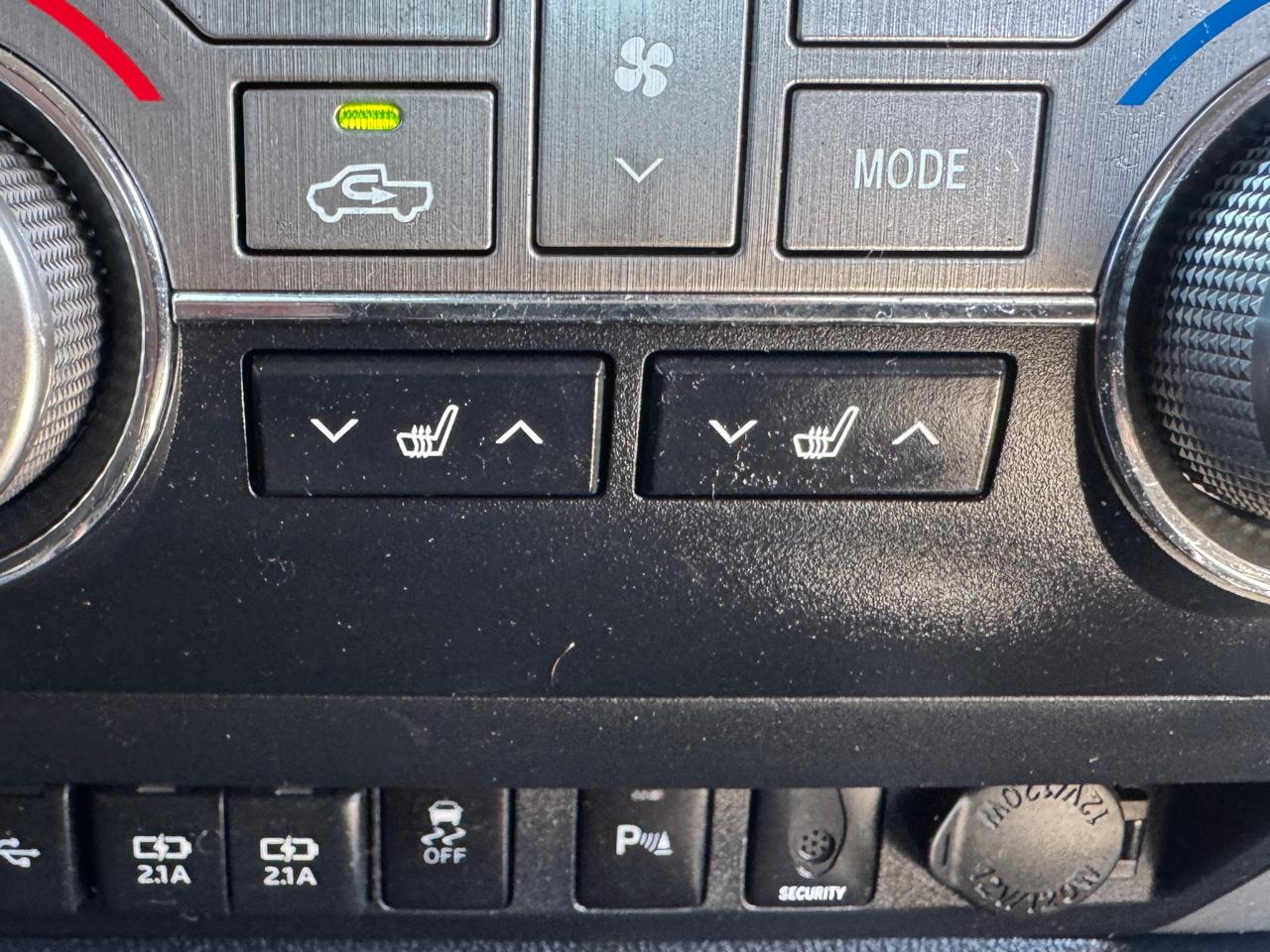 Toyota Tundra Limited CrewMax 5.7L 4WD 2020