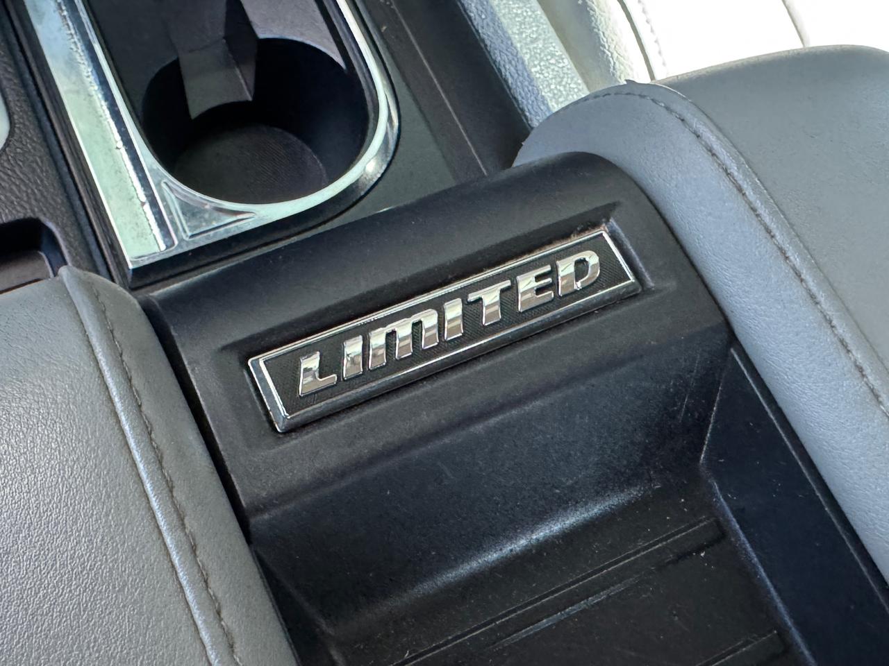 Toyota Tundra Limited CrewMax 5.7L 4WD 2020