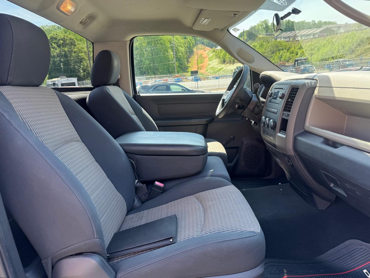 Dodge Ram 1500  2010