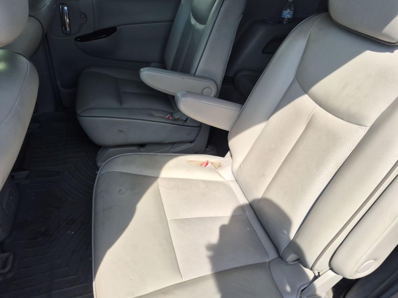 Nissan Quest Platinum 2015