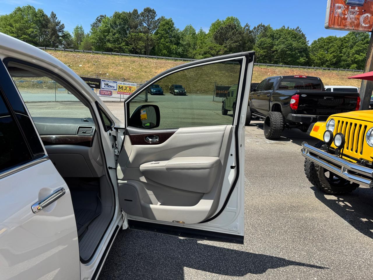 Nissan Quest Platinum 2015