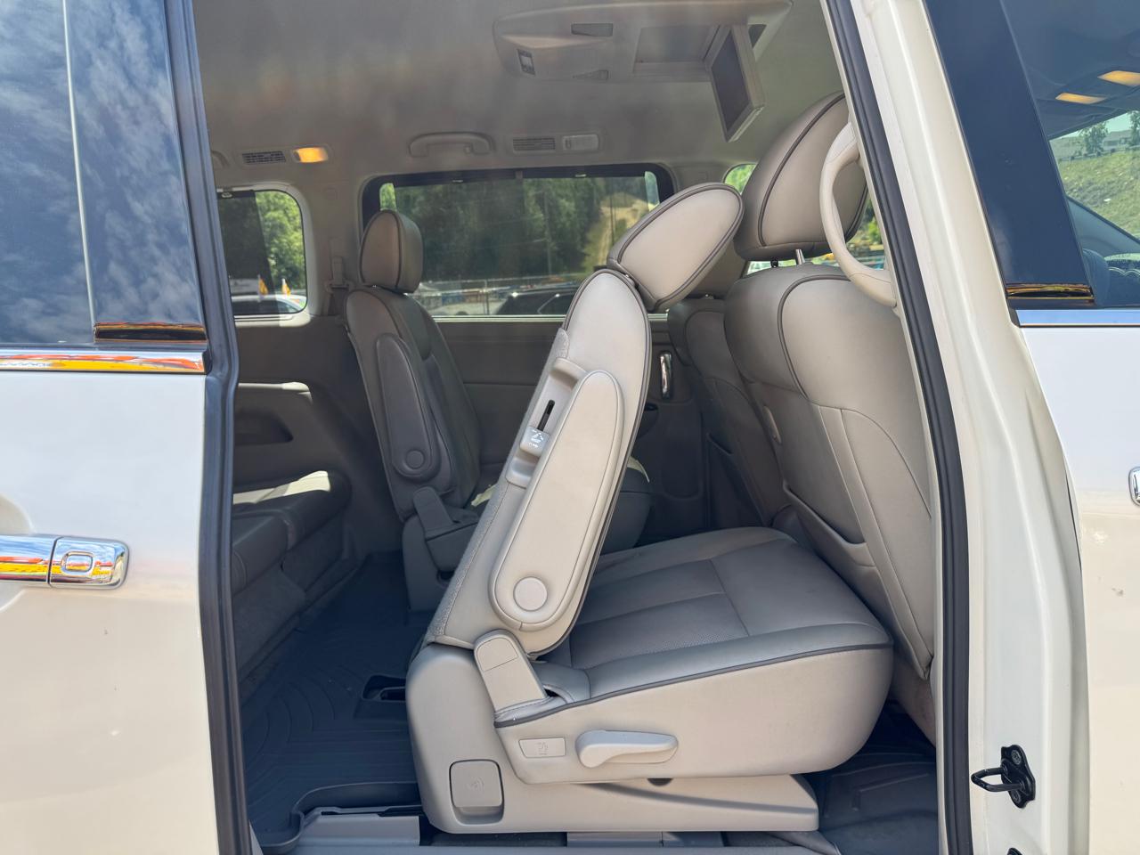 Nissan Quest Platinum 2015