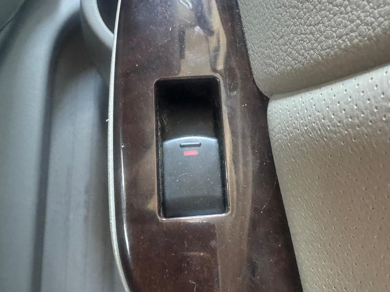 Nissan Quest Platinum 2015