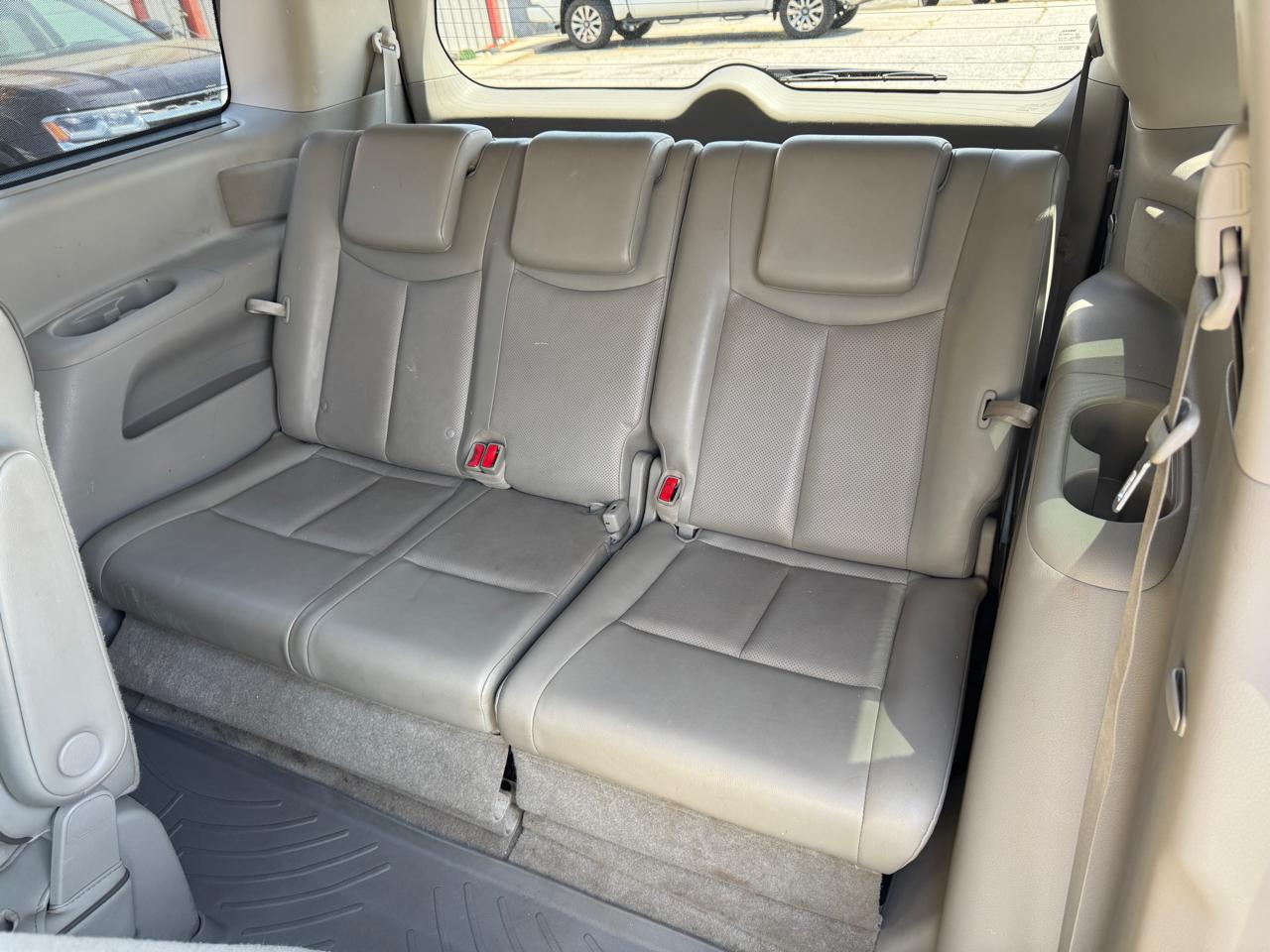 Nissan Quest Platinum 2015