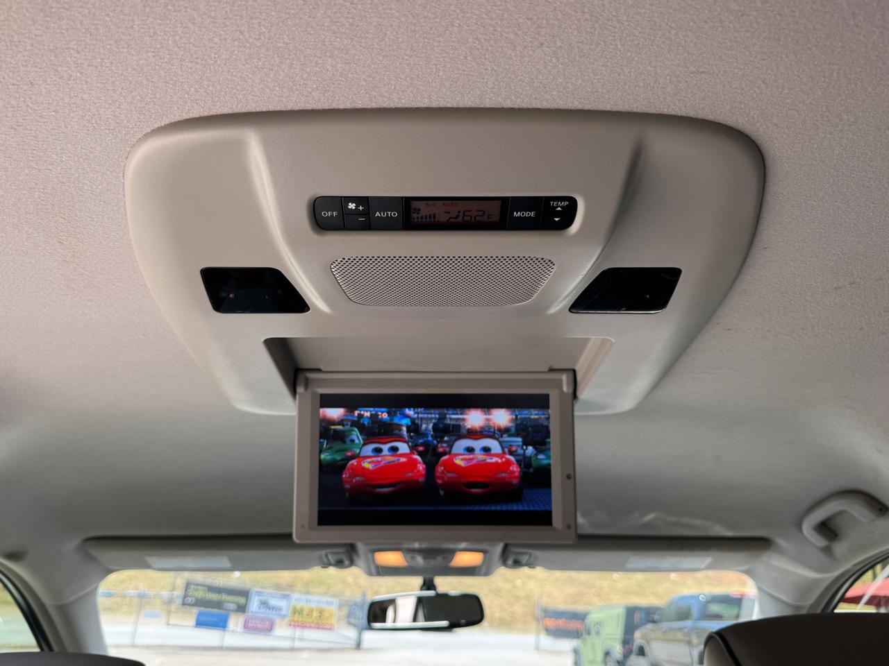 Nissan Quest Platinum 2015