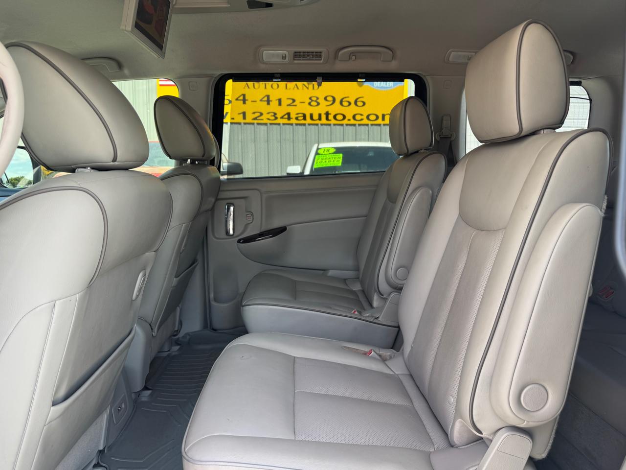 Nissan Quest Platinum 2015