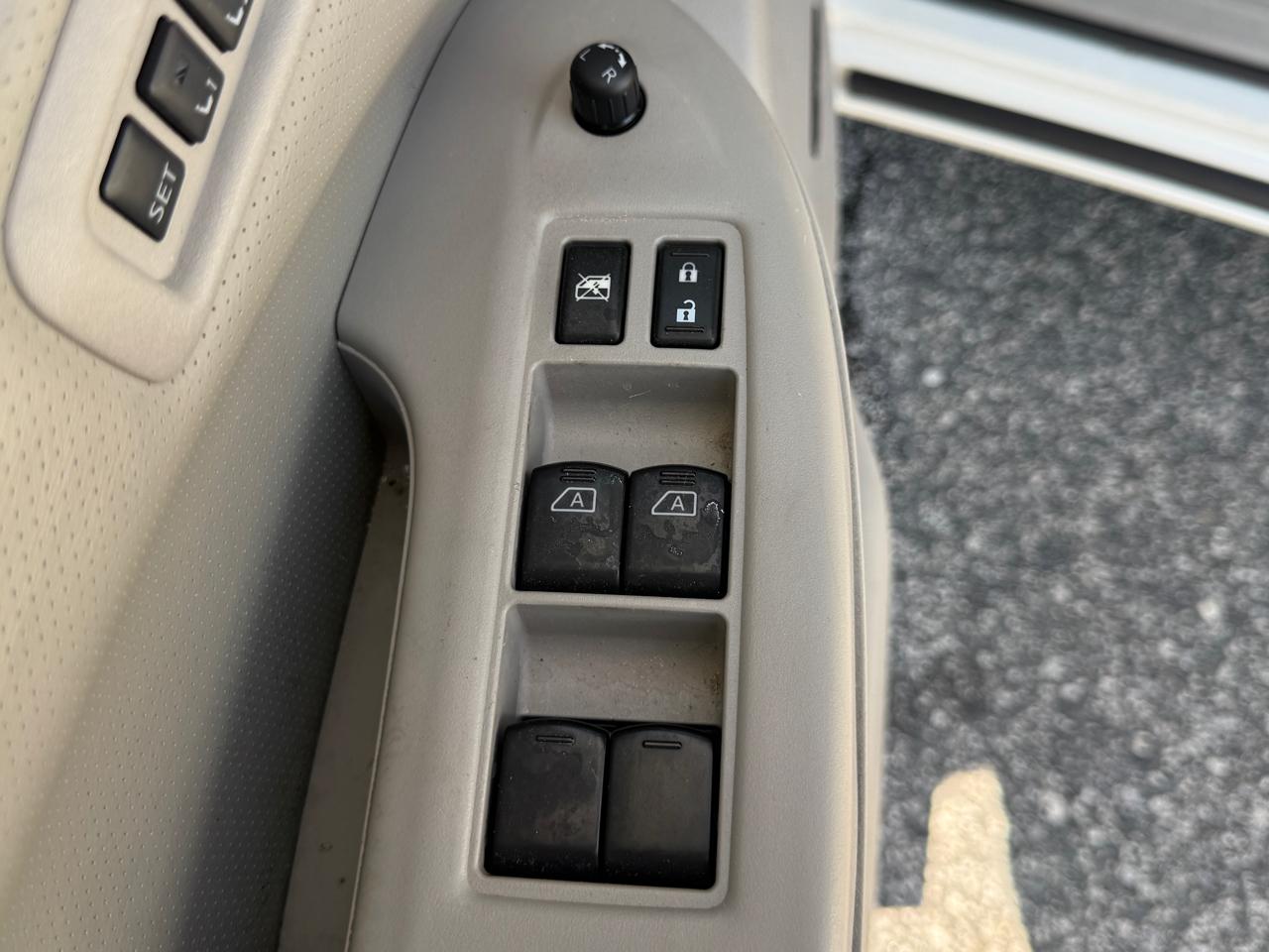 Nissan Quest Platinum 2015