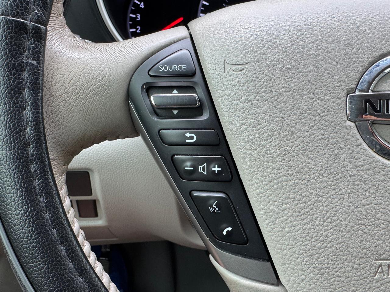 Nissan Quest Platinum 2015