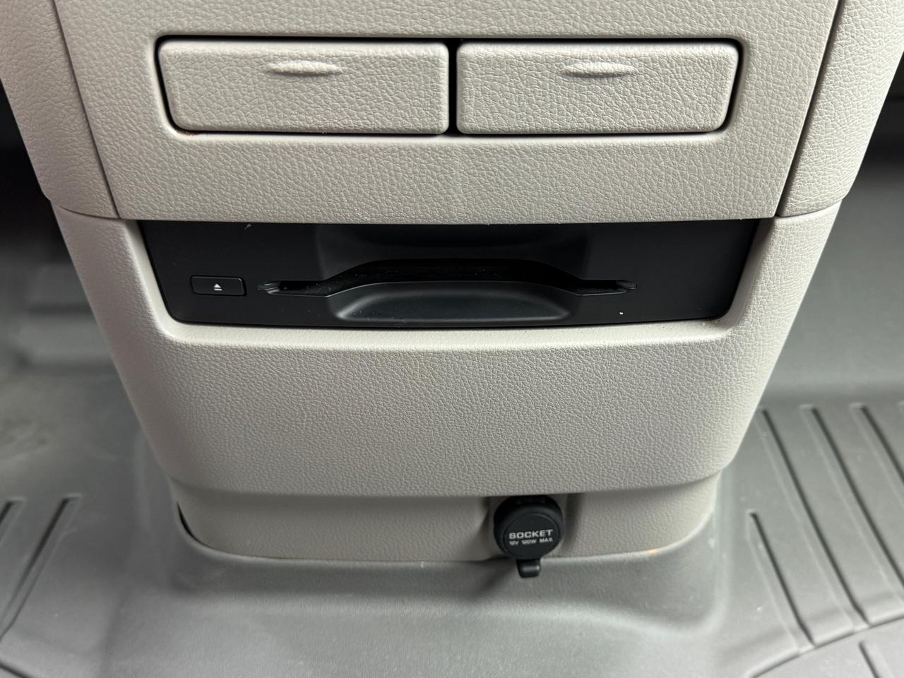 Nissan Quest Platinum 2015