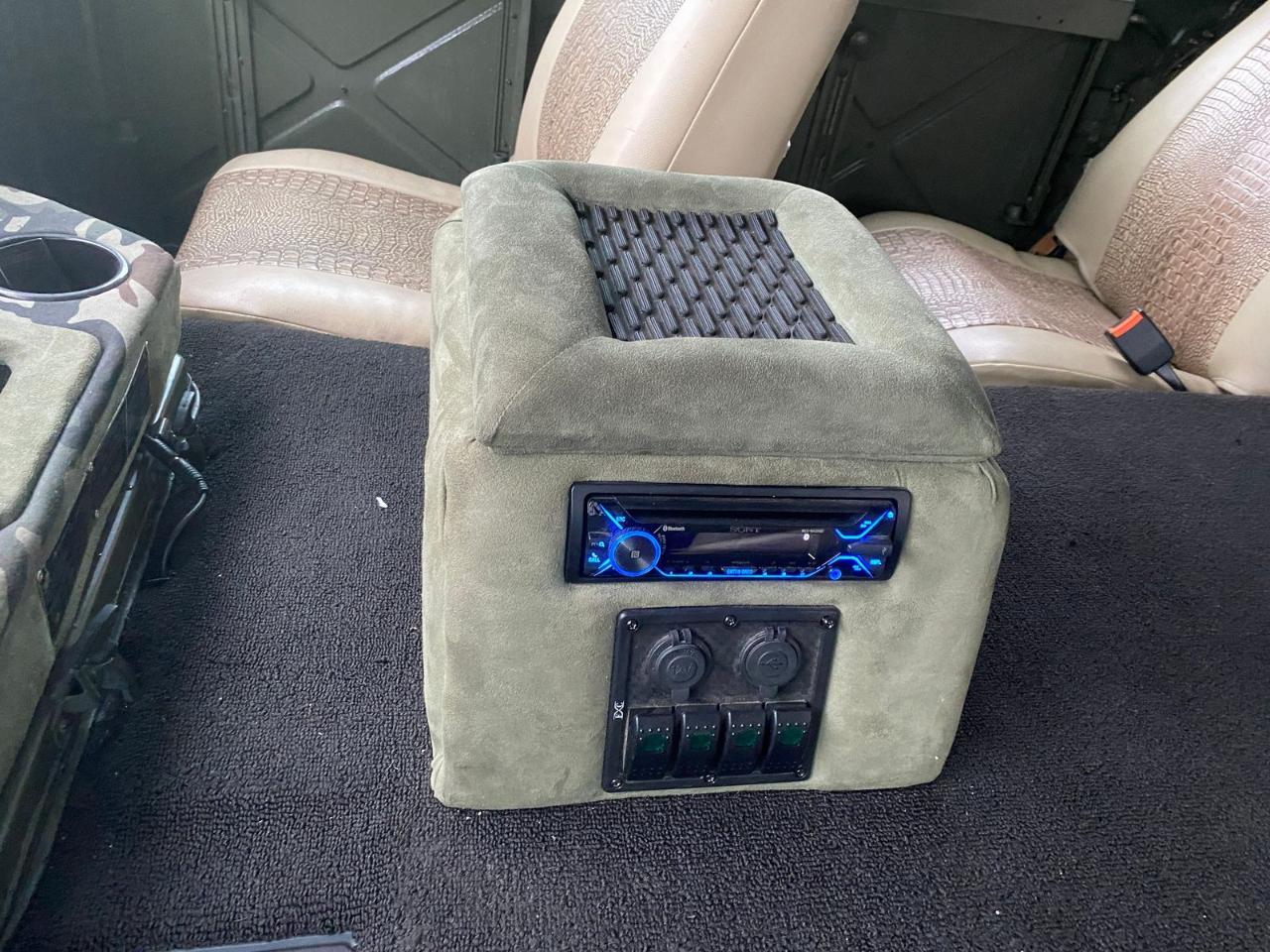 AM General Humvee  1992