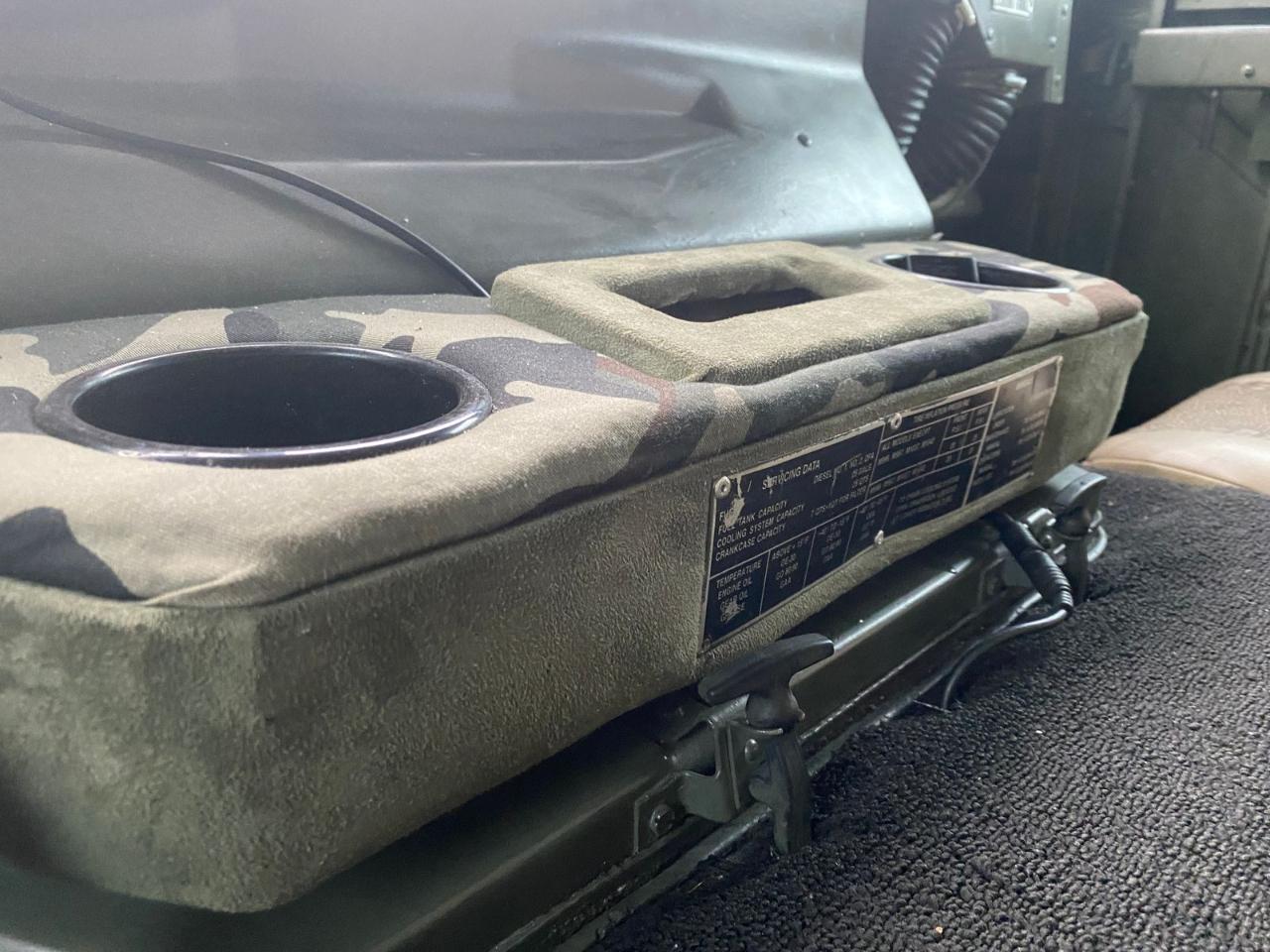 AM General Humvee  1992