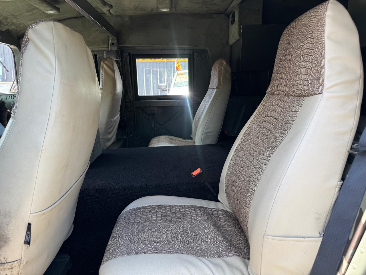 AM General Humvee  1992