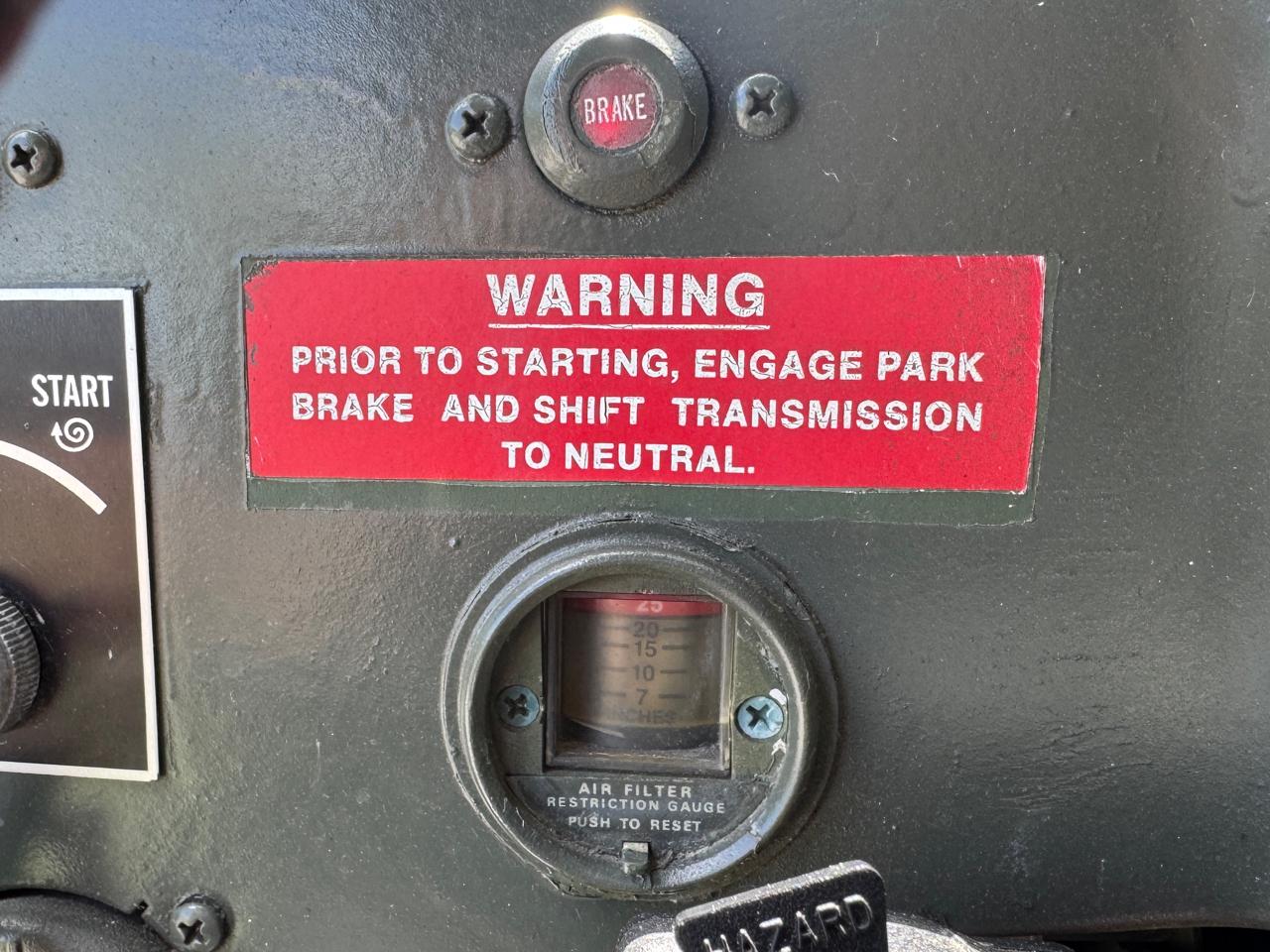 AM General Humvee  1992