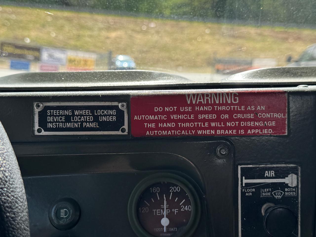 AM General Humvee  1992