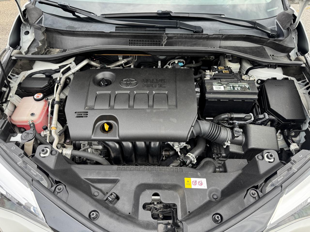 Toyota C-HR LE 2021