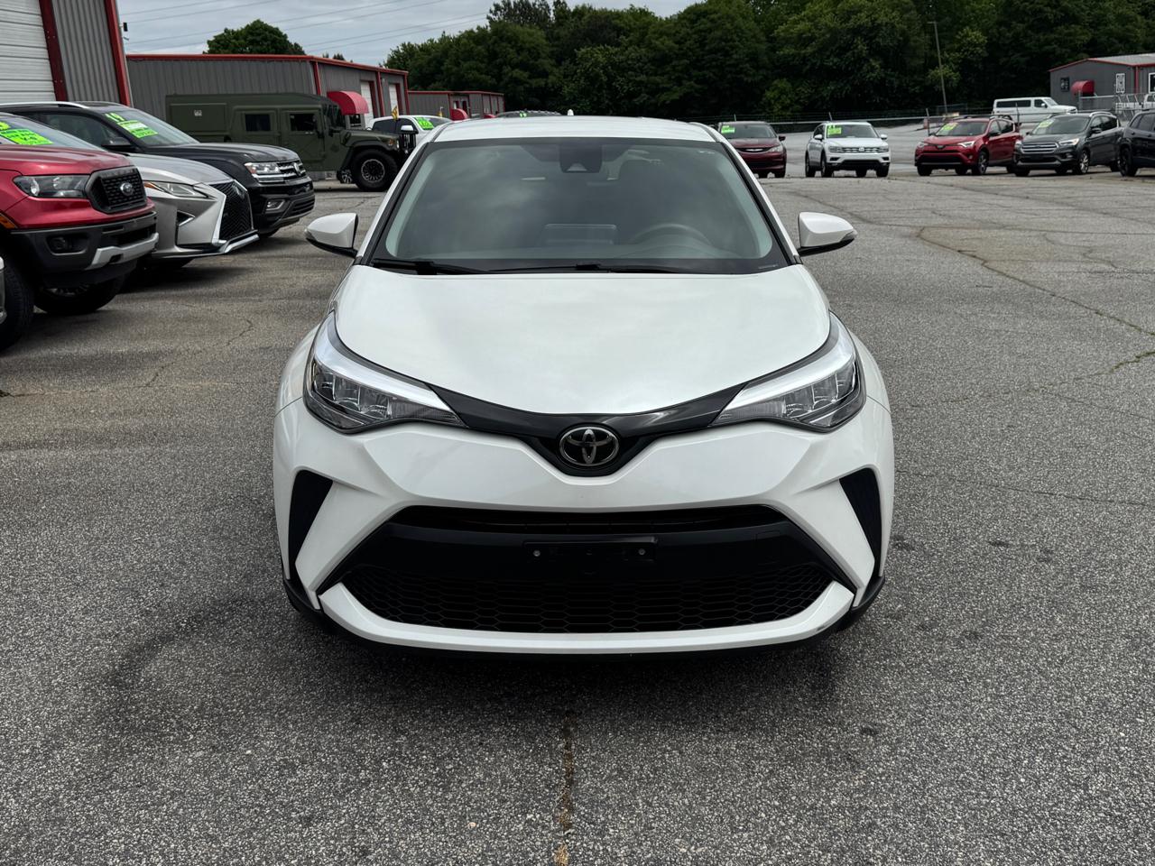 Toyota C-HR LE 2021