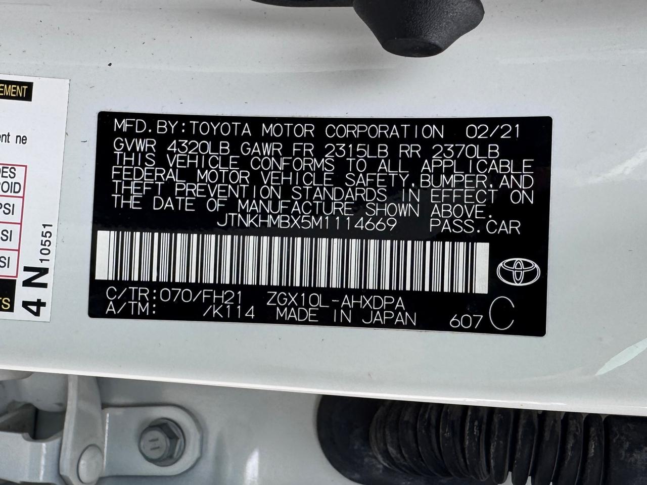 Toyota C-HR LE 2021