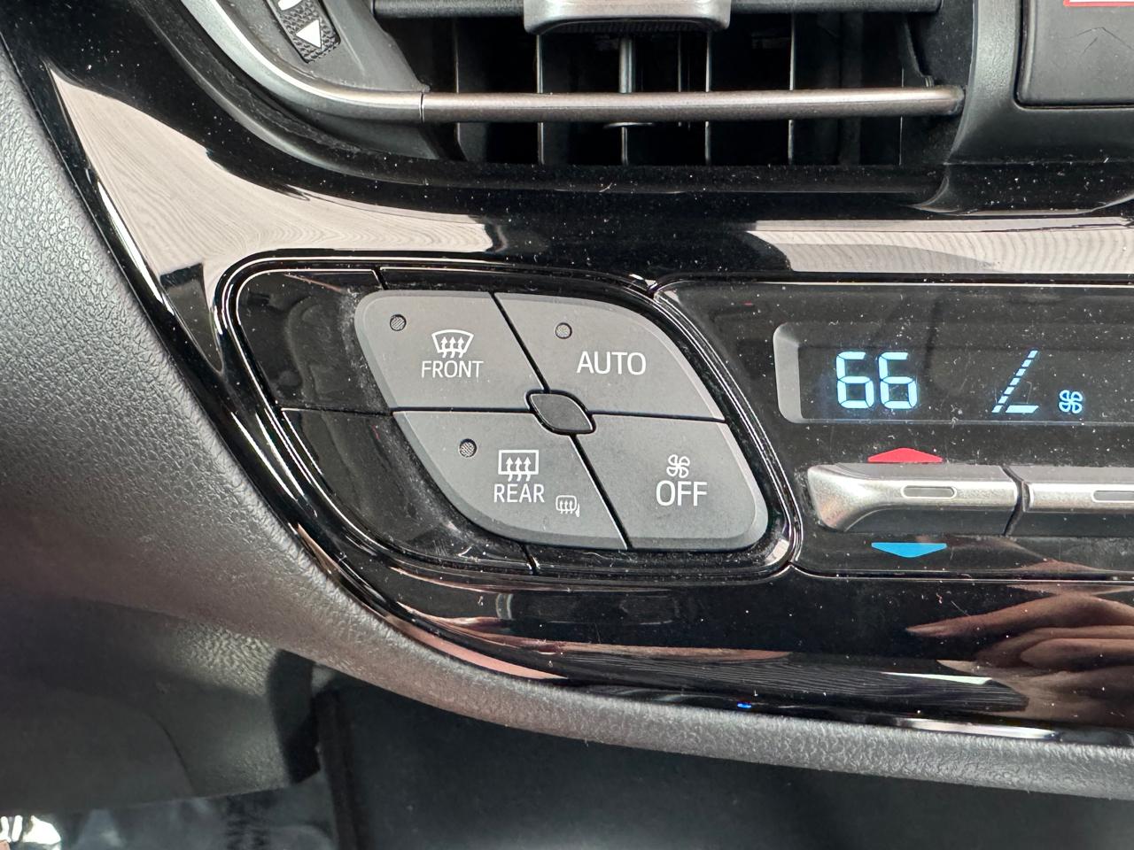 Toyota C-HR LE 2021