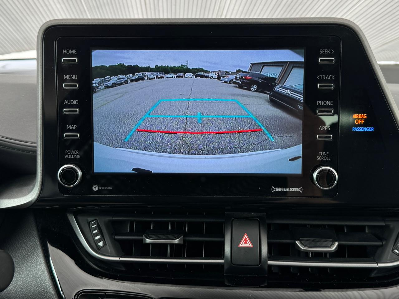 Toyota C-HR LE 2021
