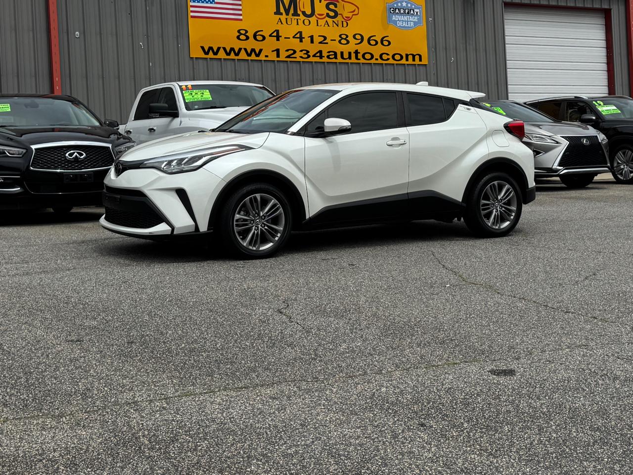 Toyota C-HR LE 2021