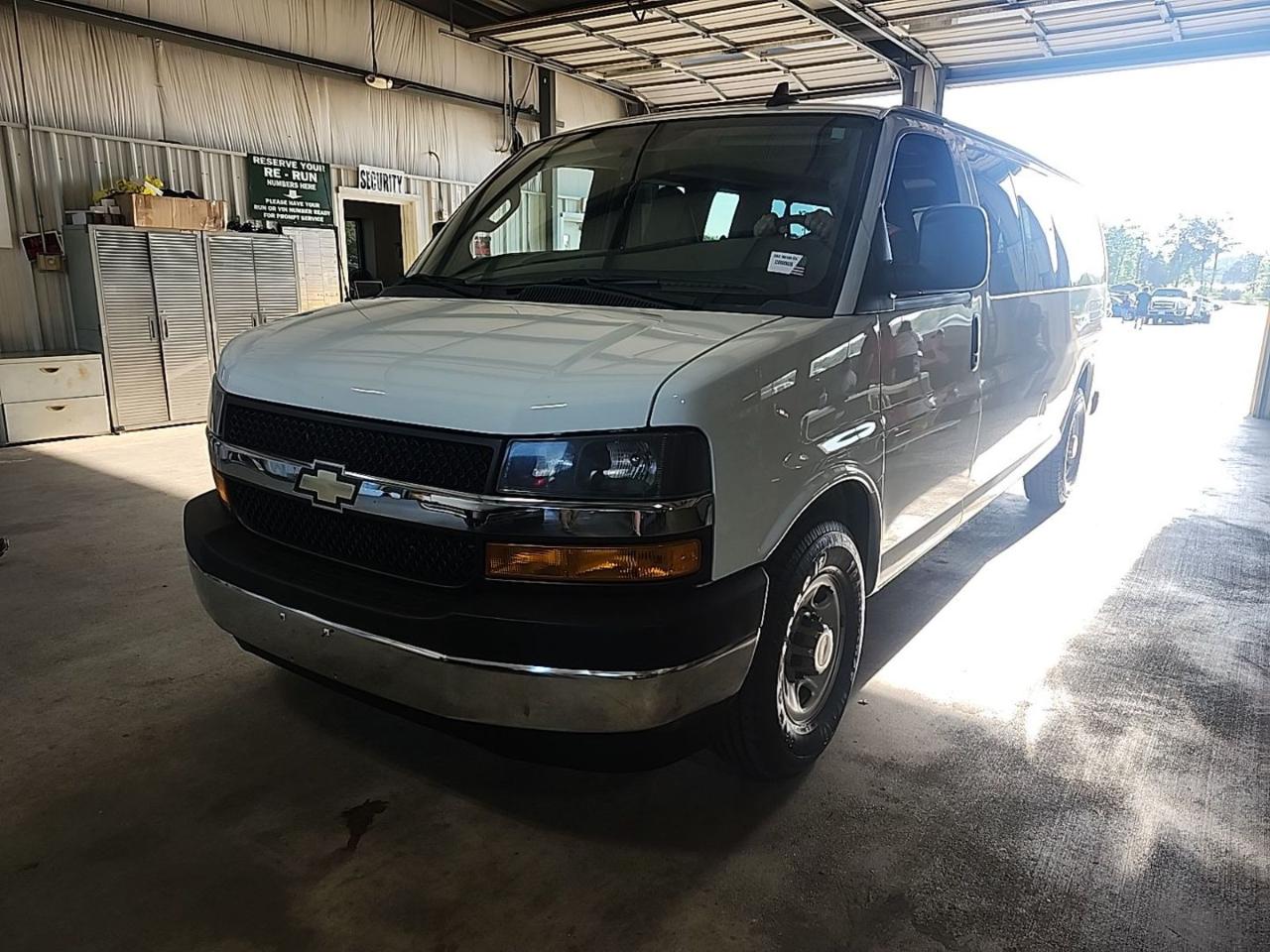 2018 Chevrolet Express LT 3500 Extended 15 Passenger Van
