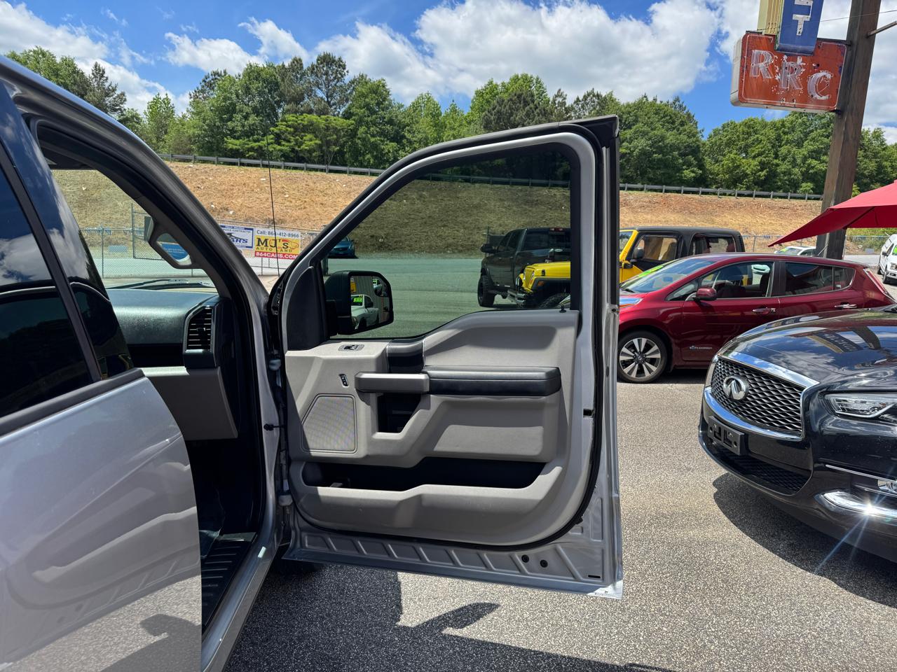 Ford F-150 XLT SuperCrew 4WD 2020