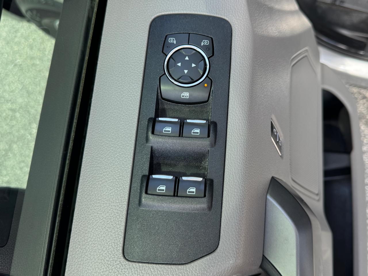 Ford F-150 XLT SuperCrew 4WD 2020