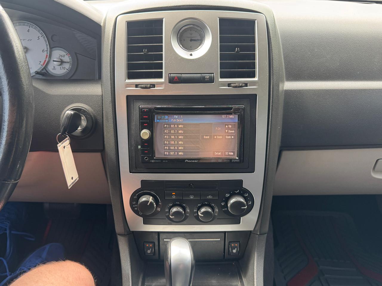 Chrysler 300 SRT8 2007