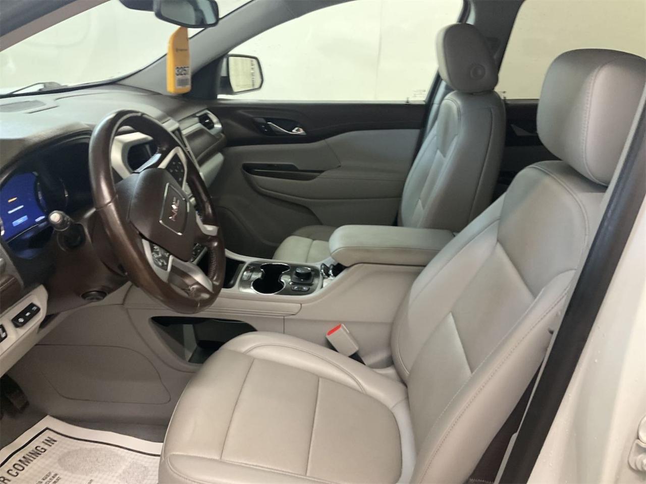 GMC Acadia SLT 2021