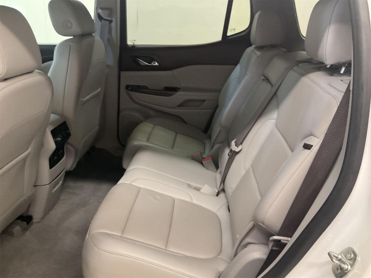 GMC Acadia SLT 2021