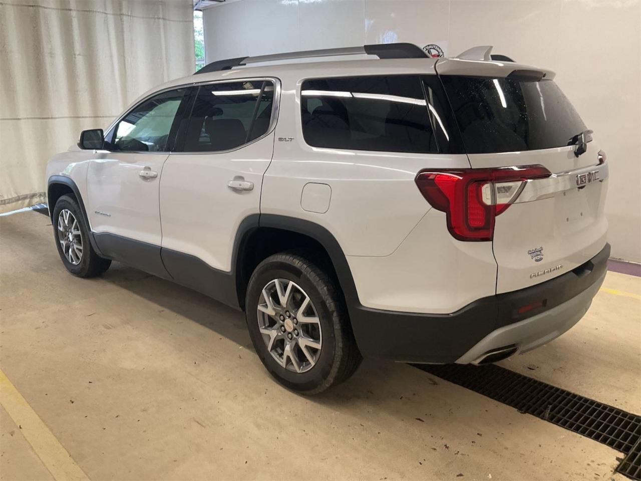GMC Acadia SLT 2021