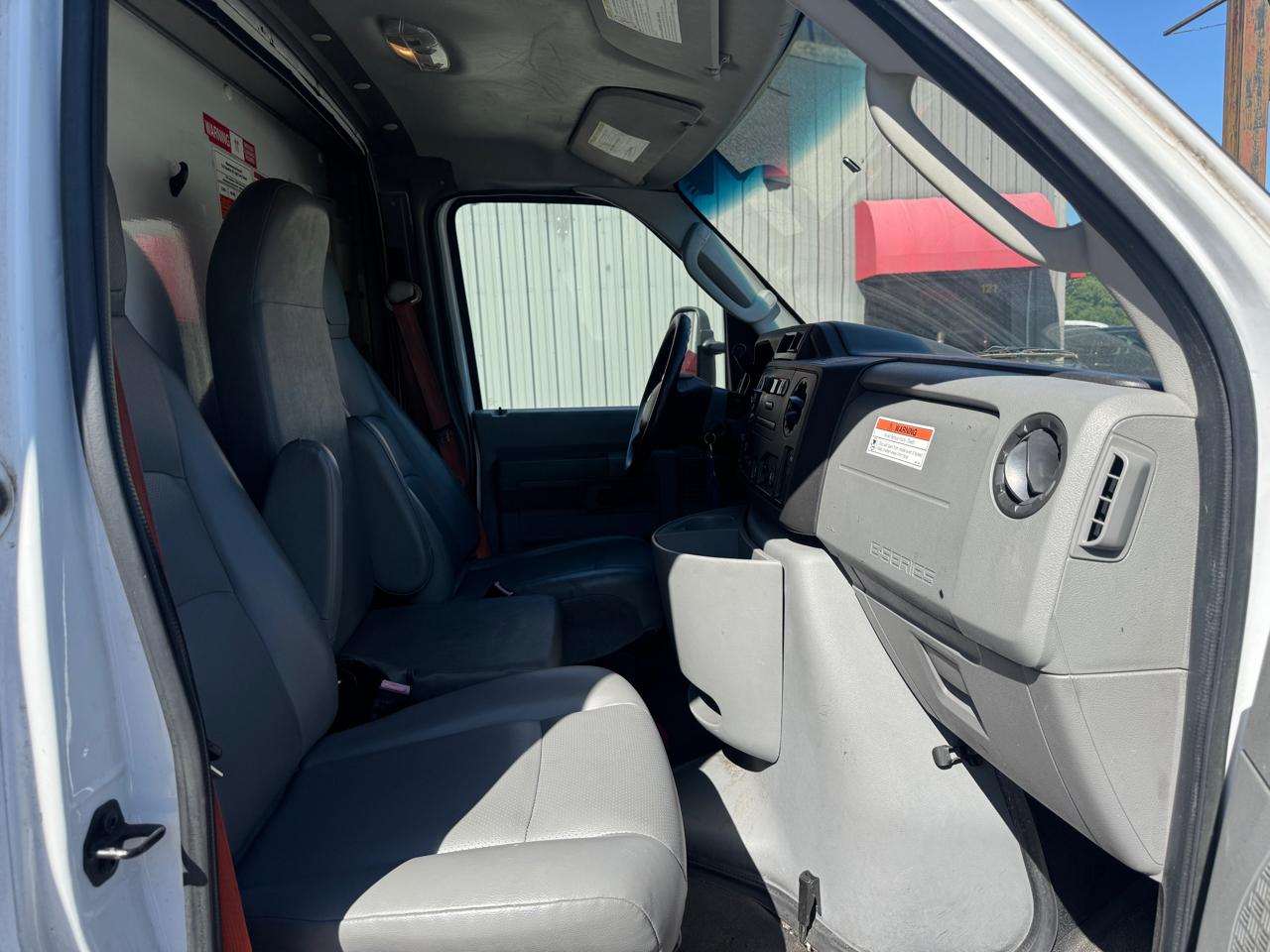 Ford E-Series Chassis  2014