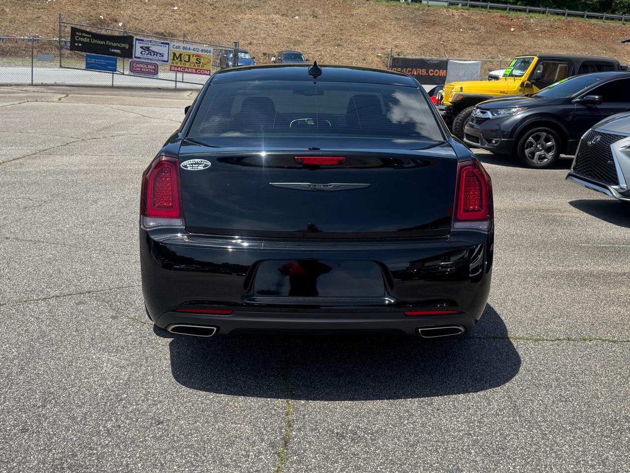Chrysler 300 Touring 2022