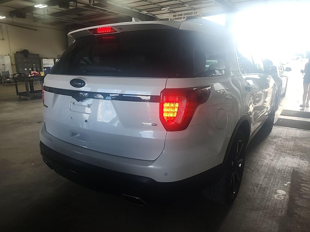 Ford Explorer Sport 4WD 2017