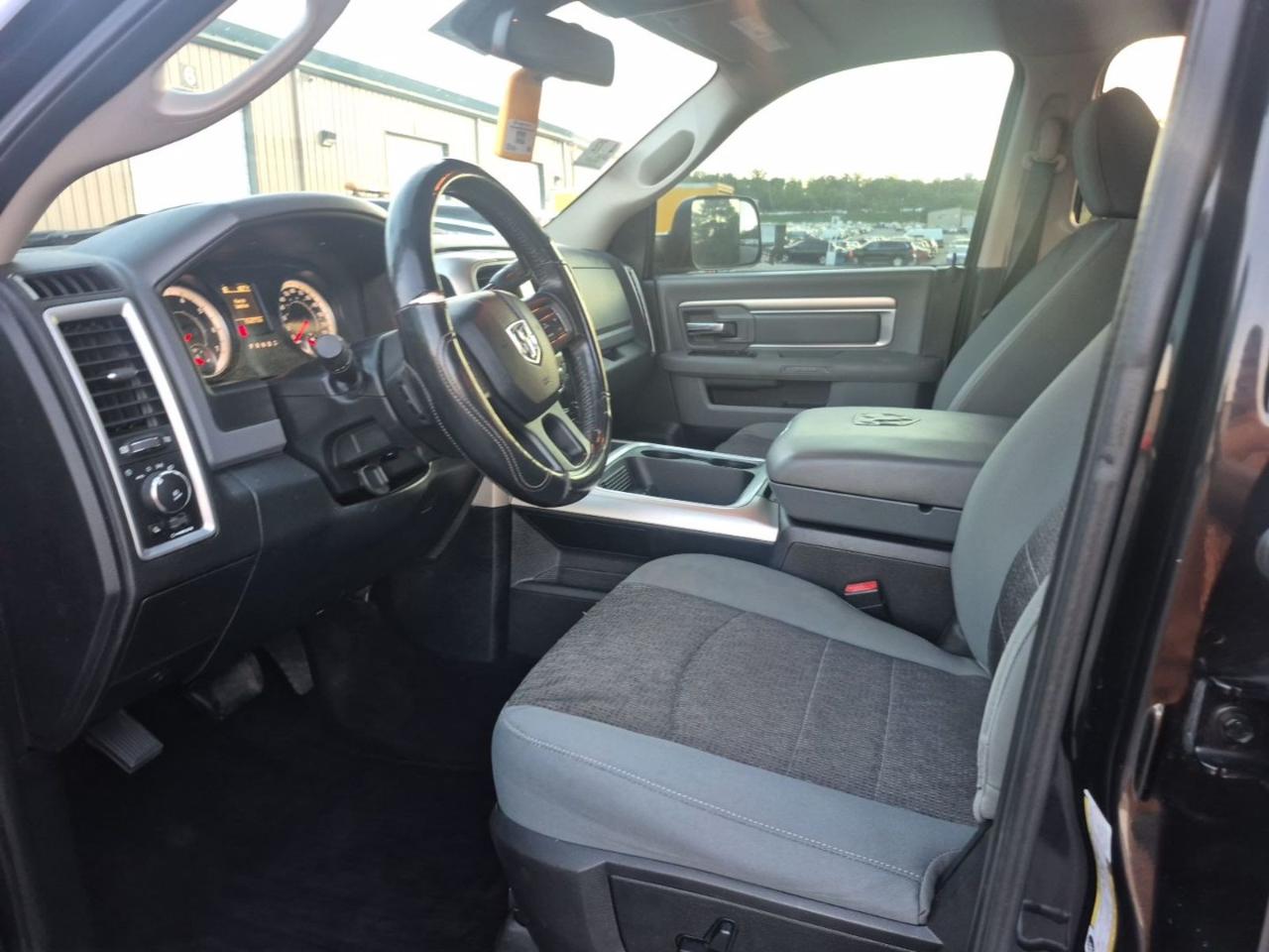 RAM 2500 Big Horn Crew Cab 4WD 2016