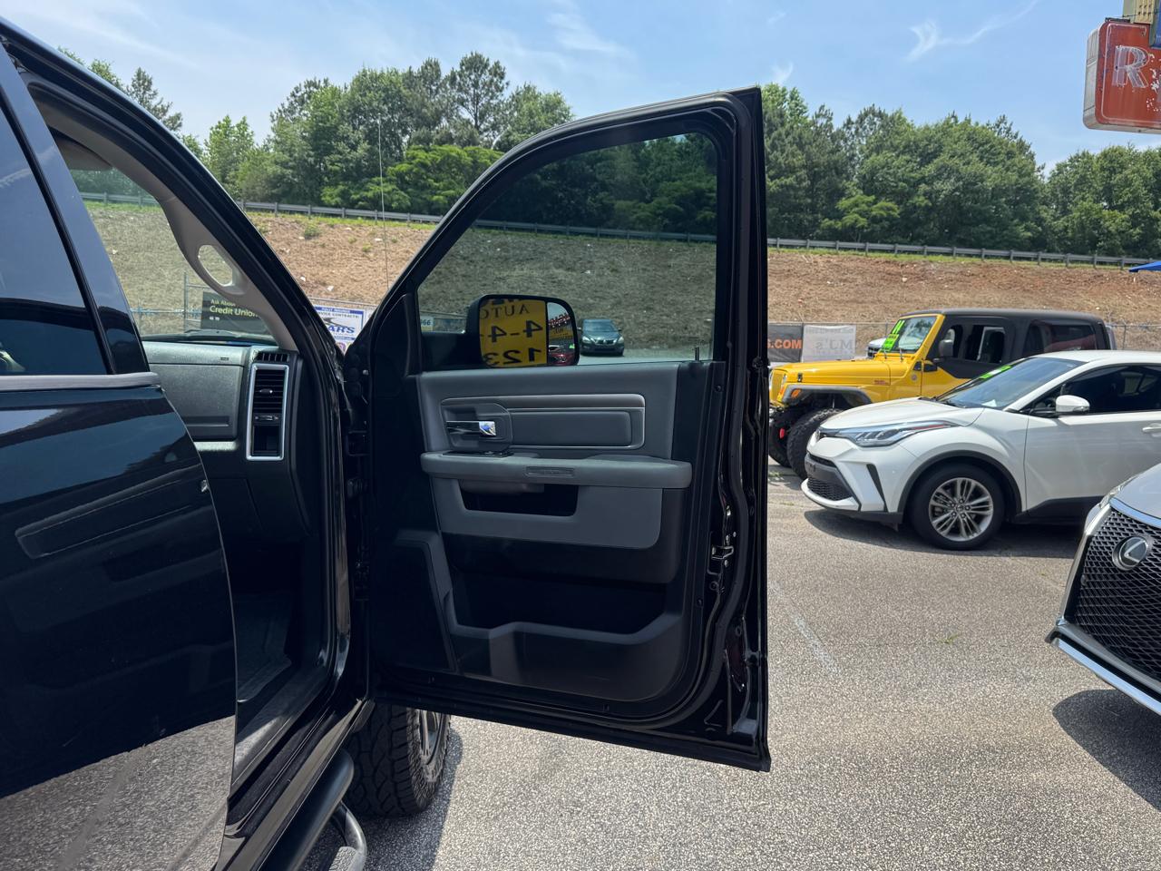 RAM 2500 Big Horn Crew Cab 4WD 2016