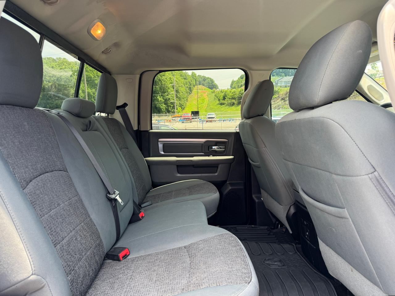 RAM 2500 Big Horn Crew Cab 4WD 2016