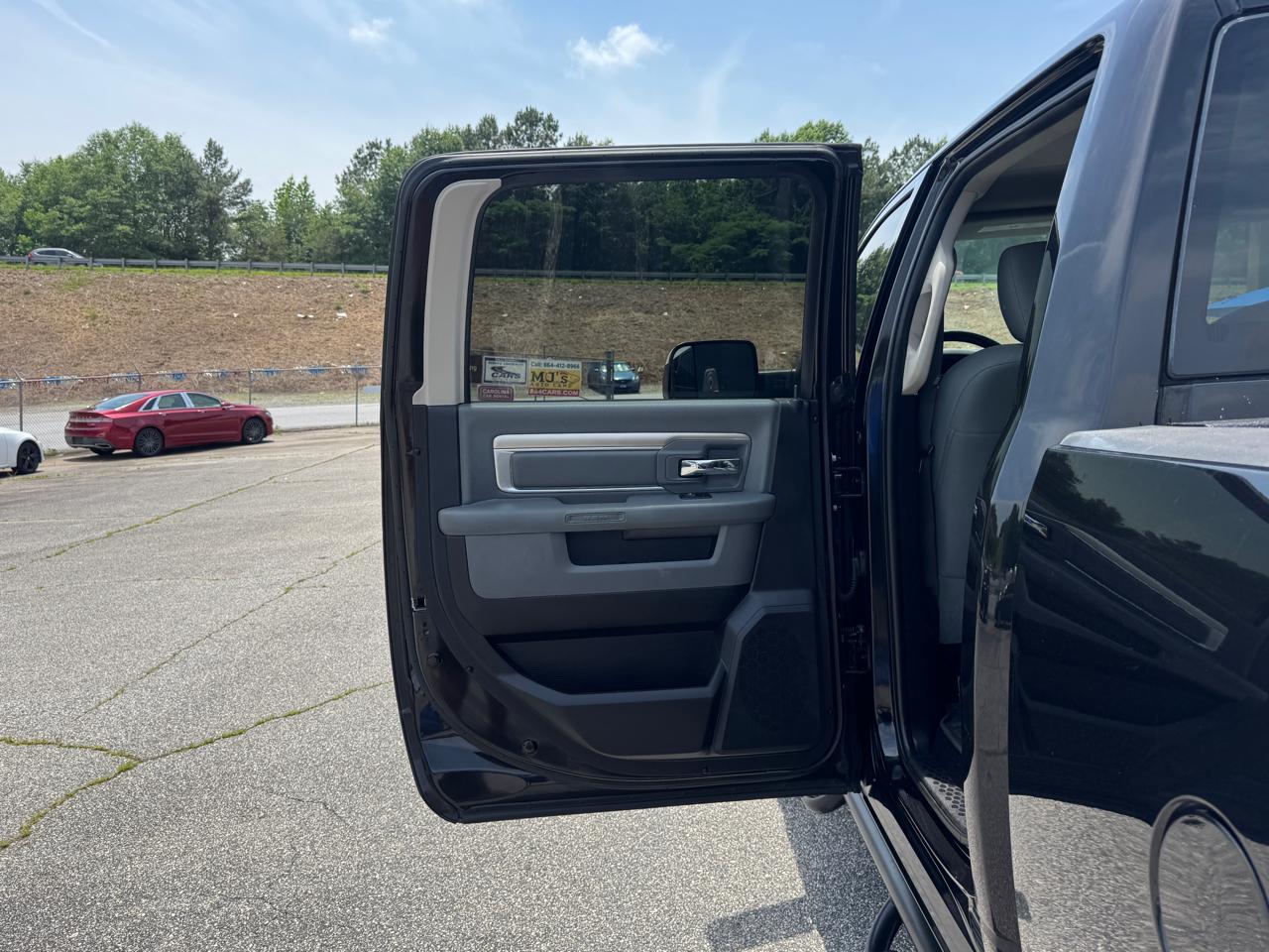 RAM 2500 Big Horn Crew Cab 4WD 2016