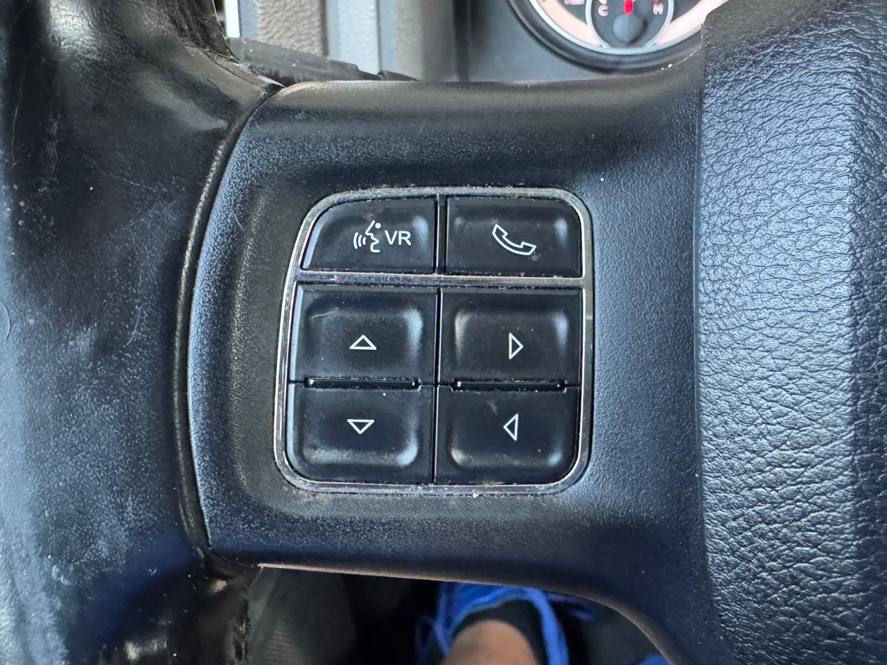 RAM 2500 Big Horn Crew Cab 4WD 2016