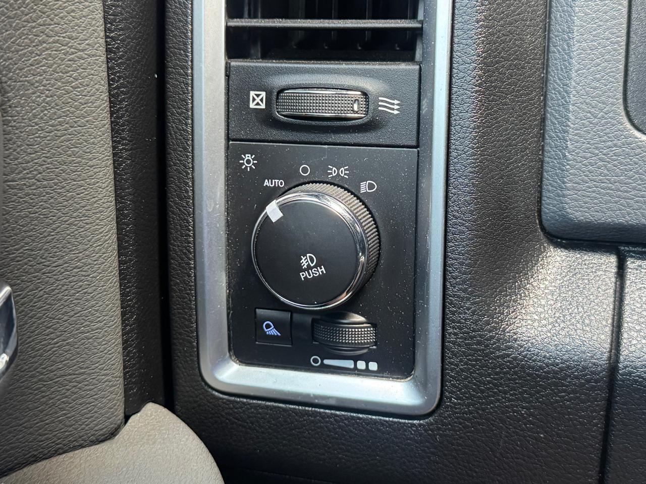 RAM 2500 Big Horn Crew Cab 4WD 2016