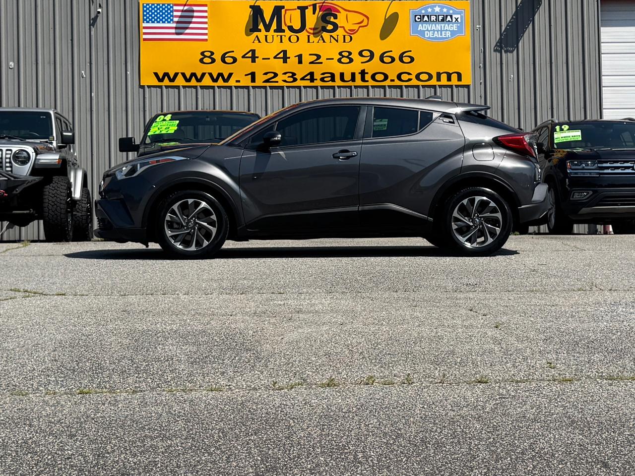 Toyota C-HR LE 2019