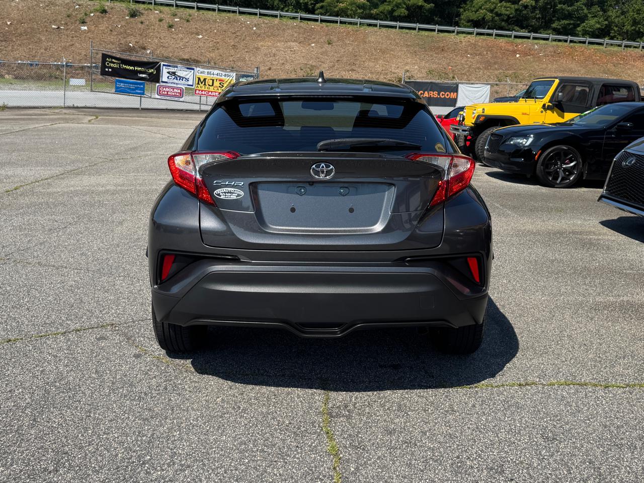 Toyota C-HR LE 2019