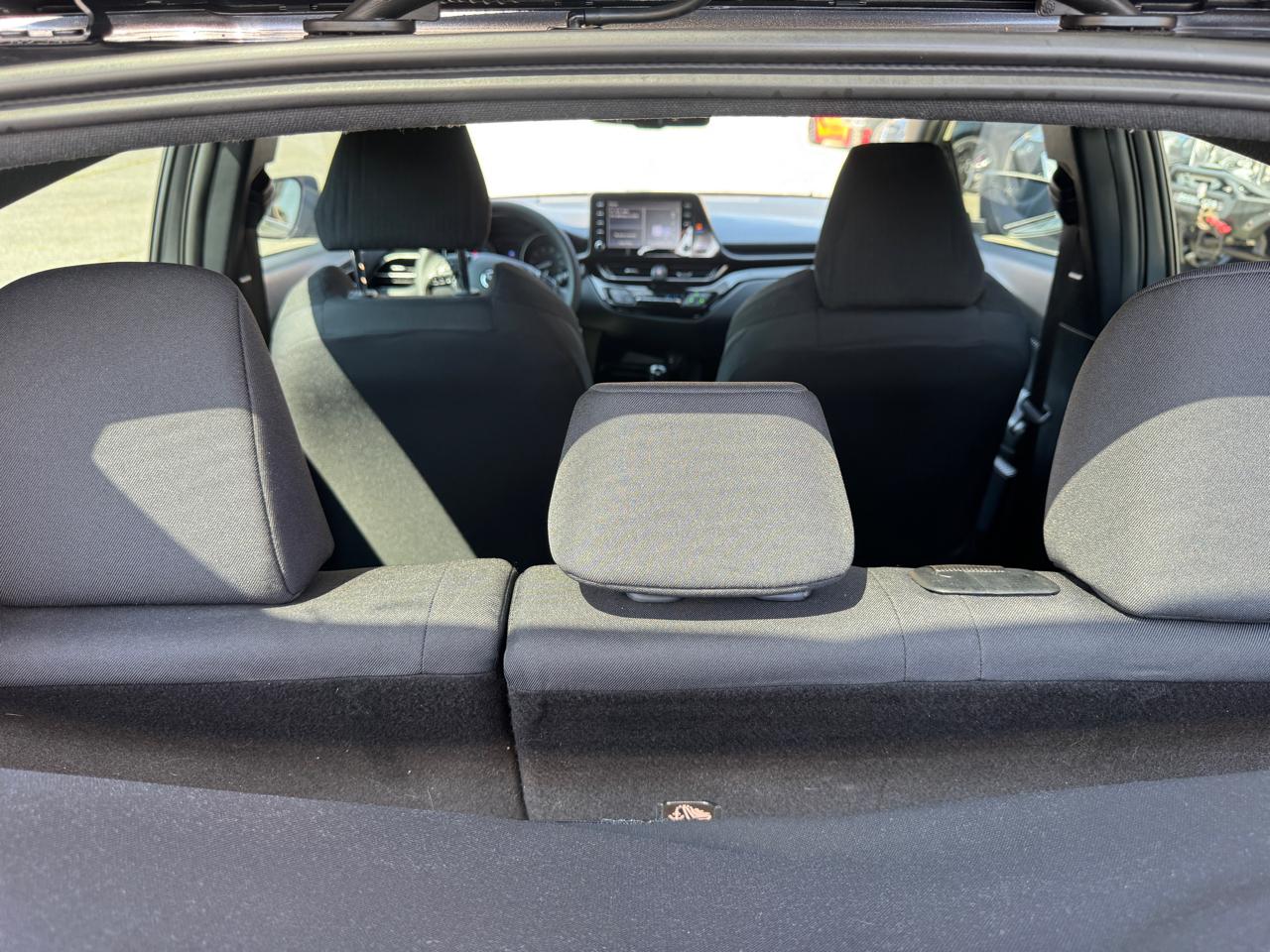 Toyota C-HR LE 2019