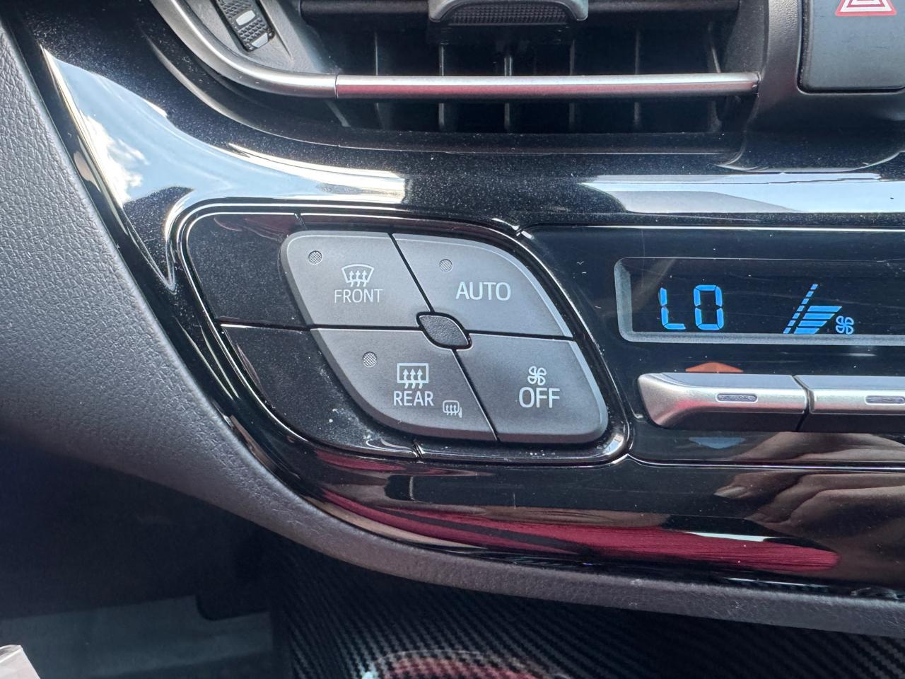 Toyota C-HR LE 2019