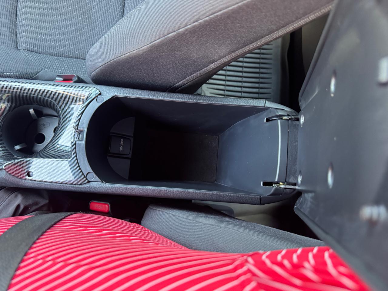 Toyota C-HR LE 2019