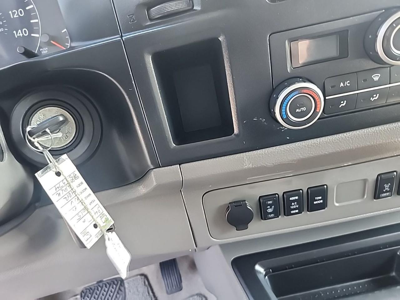 Nissan NV Passenger NV3500 HD SL V8 2015
