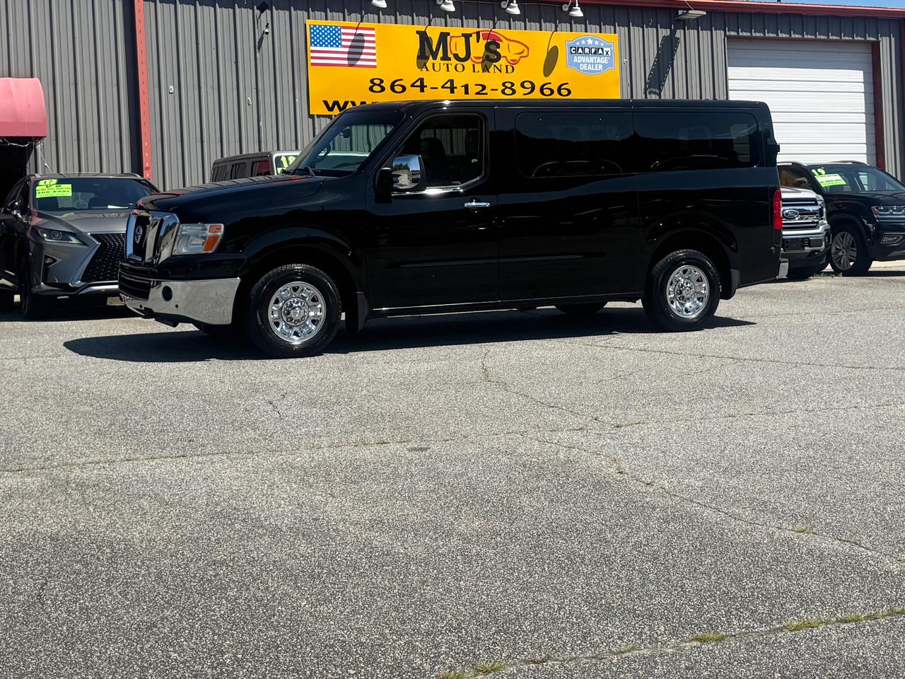 Nissan NV Passenger  2015