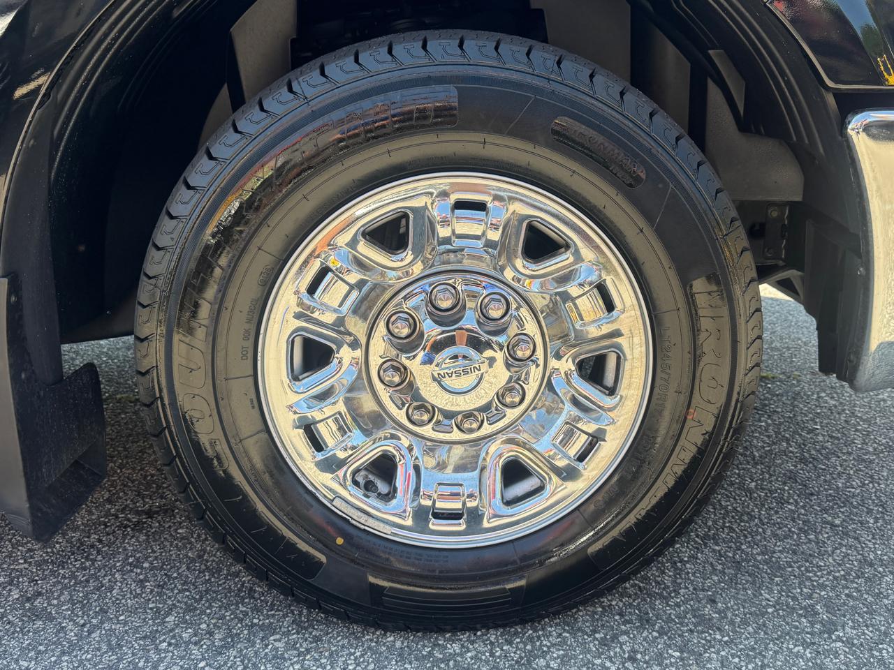 Nissan NV Passenger  2015