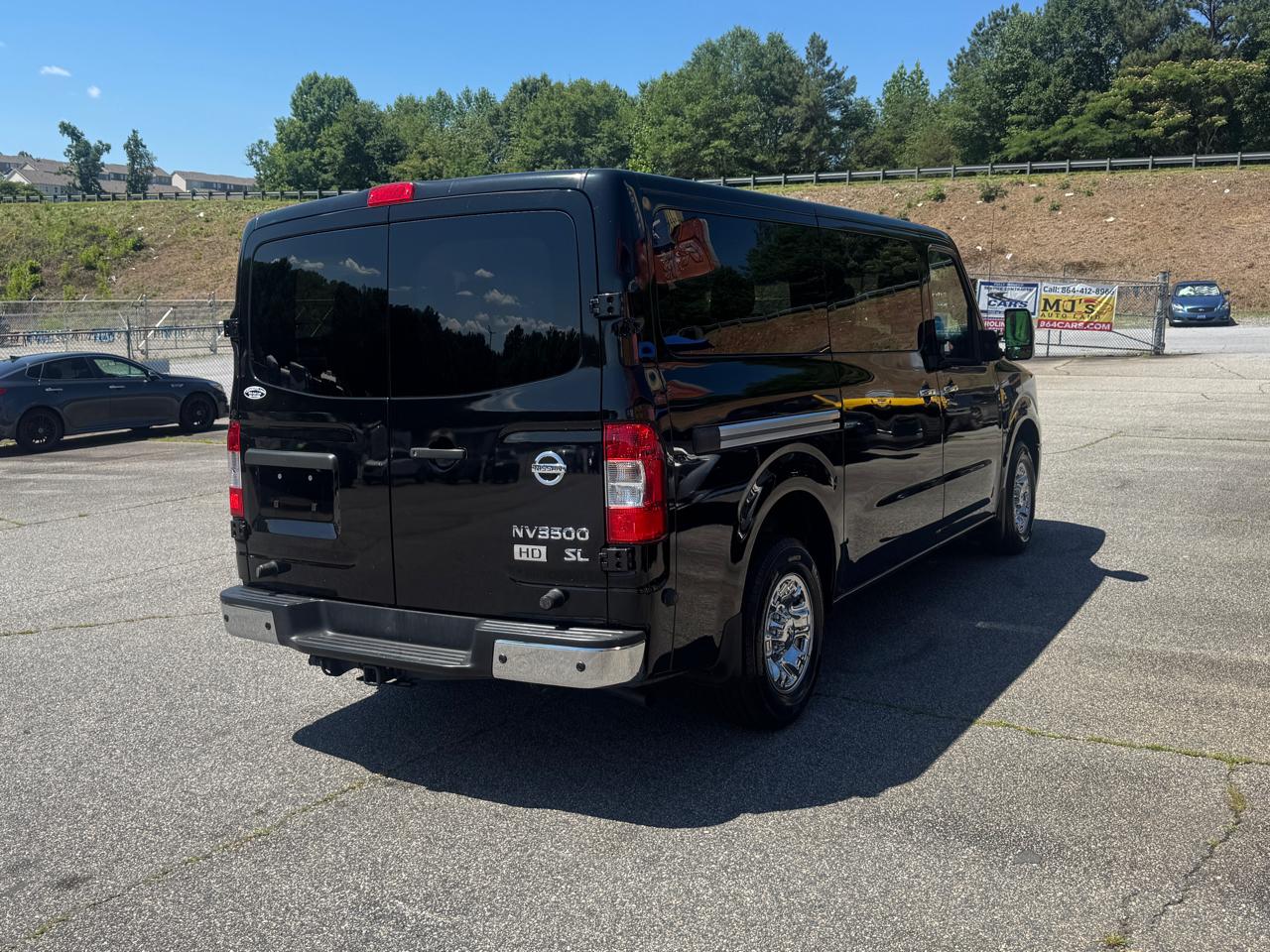 Nissan NV Passenger  2015